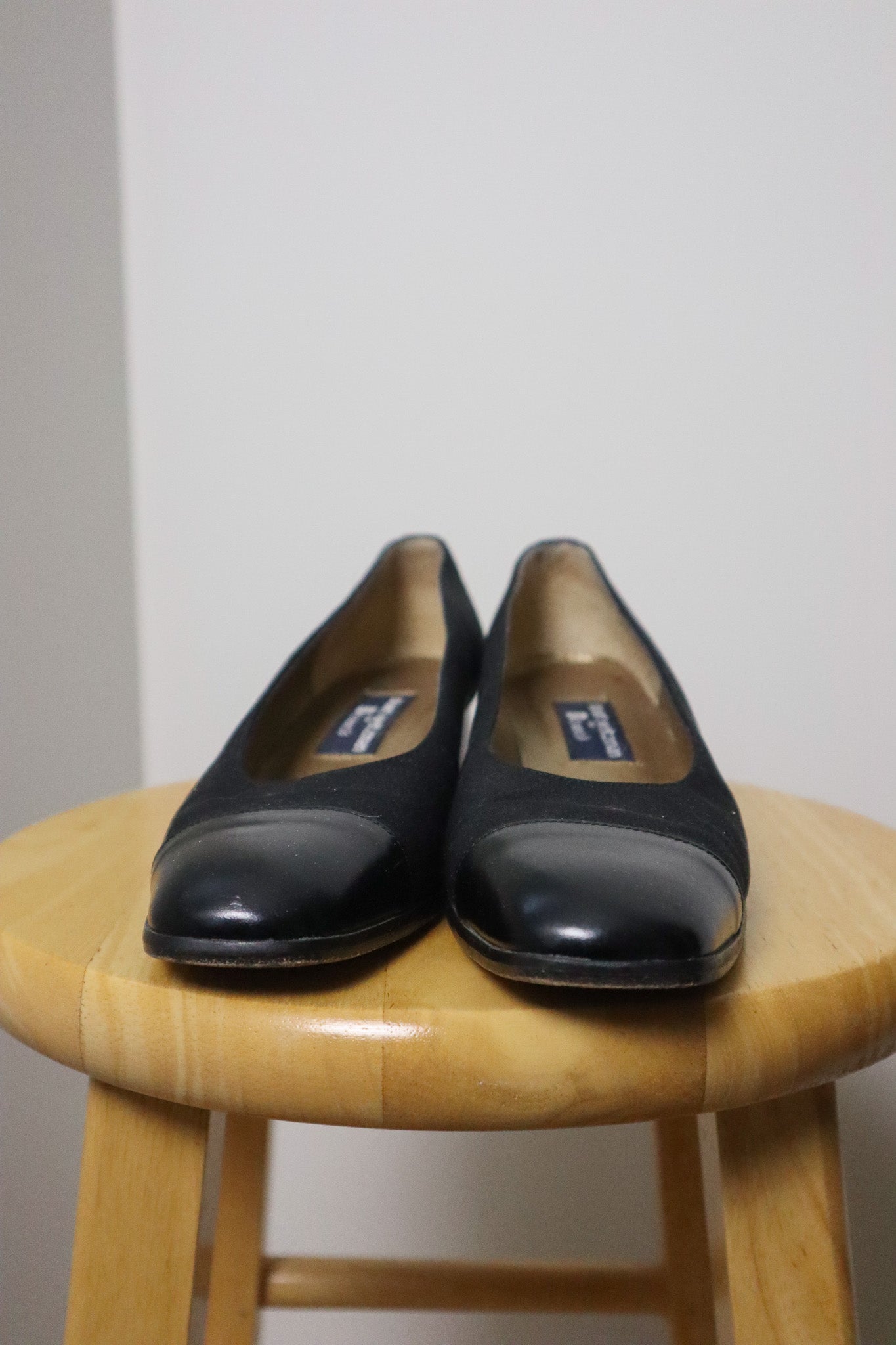 Vintage x Stuart Weitzman x Leather Two-Tone Heels (7.5)