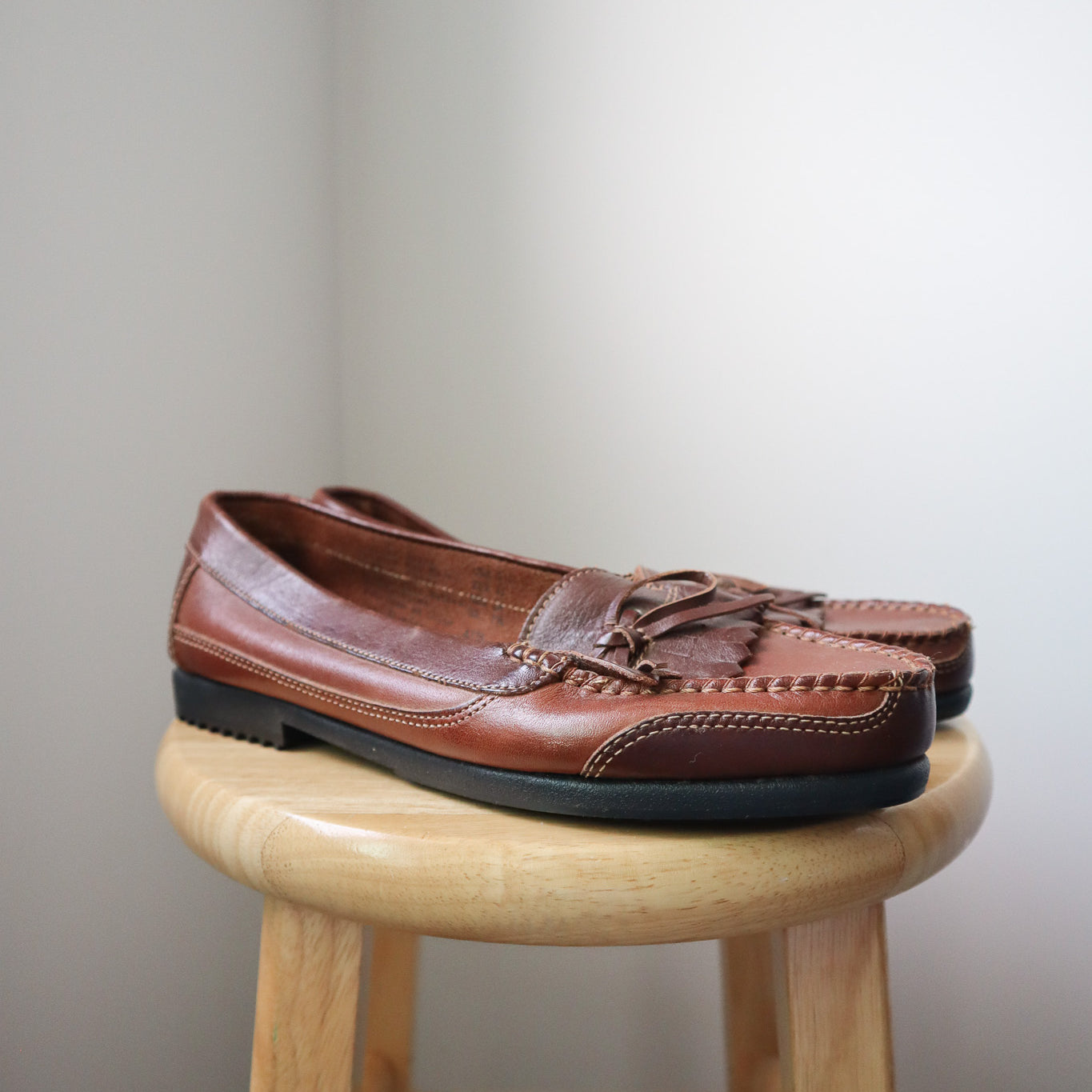 Vintage x Leather Loafers (9)