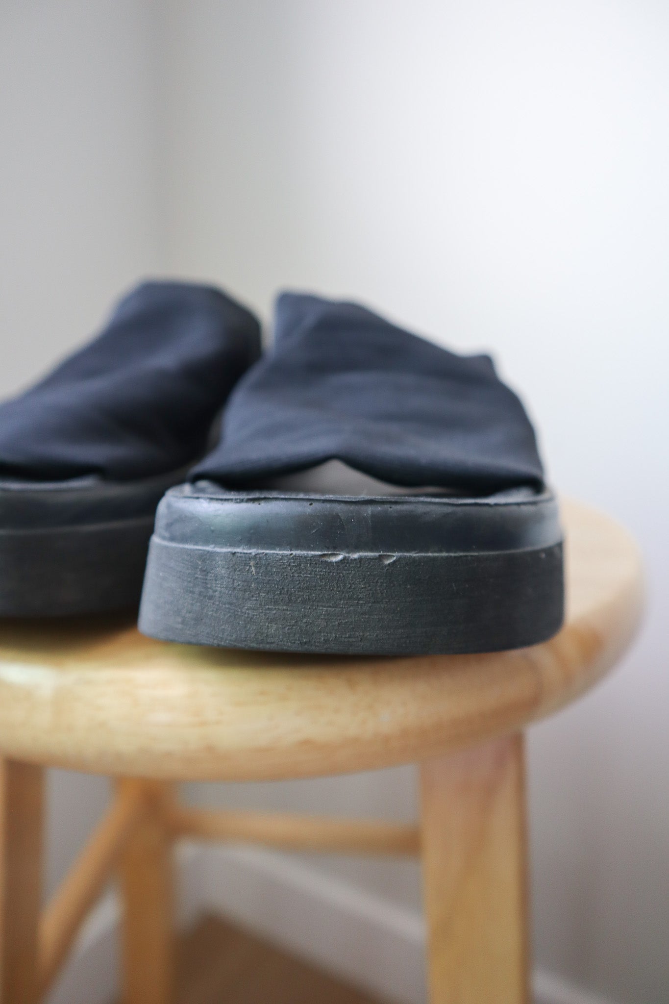 Vintage x Steve Madden Platform Slides (6.5)
