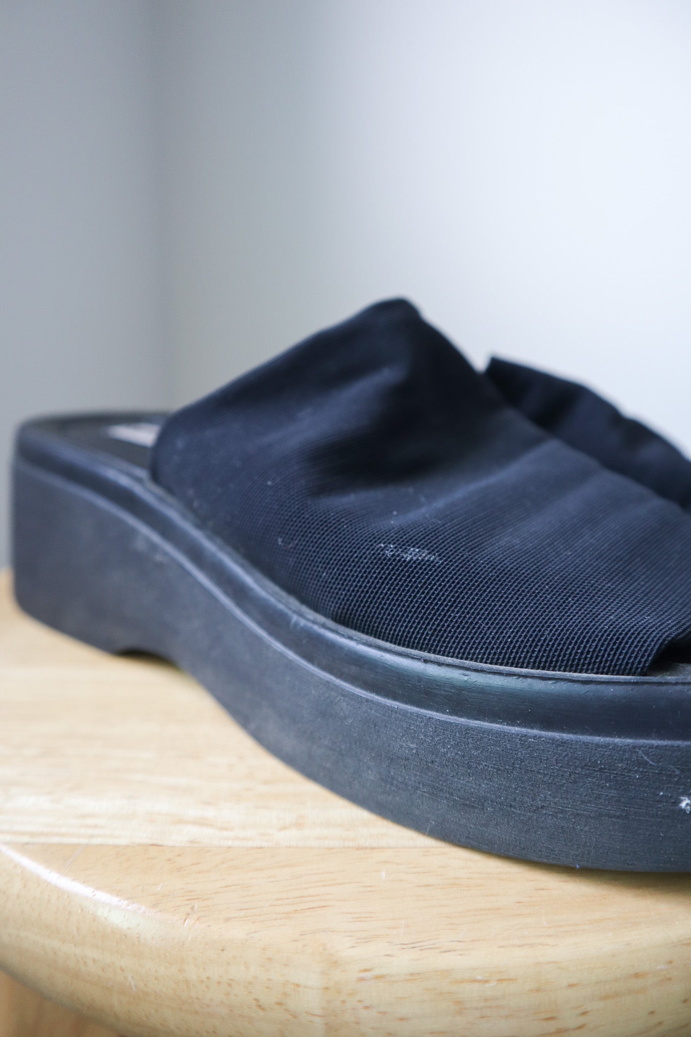 Vintage x Steve Madden Platform Slides (6.5)