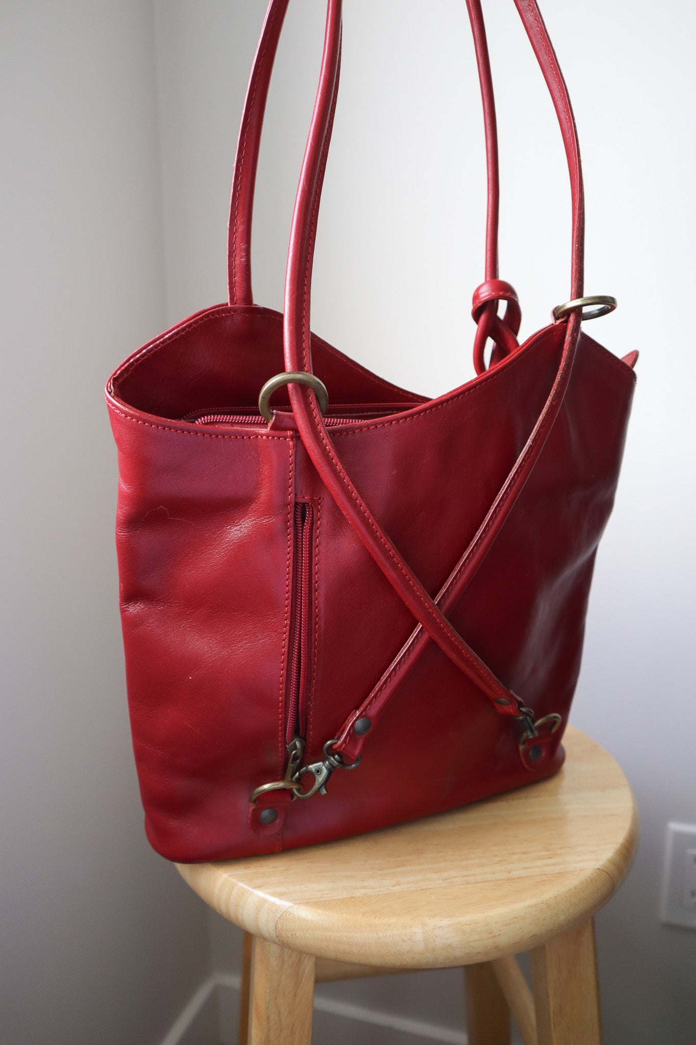 Made in Italy x Leather Convertible Purse