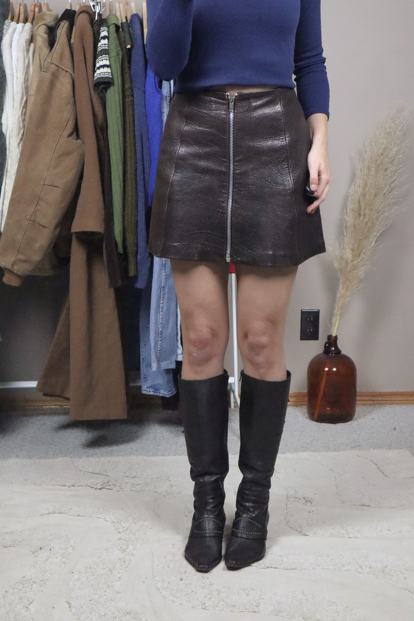 Made in USA x Vintage x Leather Mini Zipper Mini Skirt (2/4)