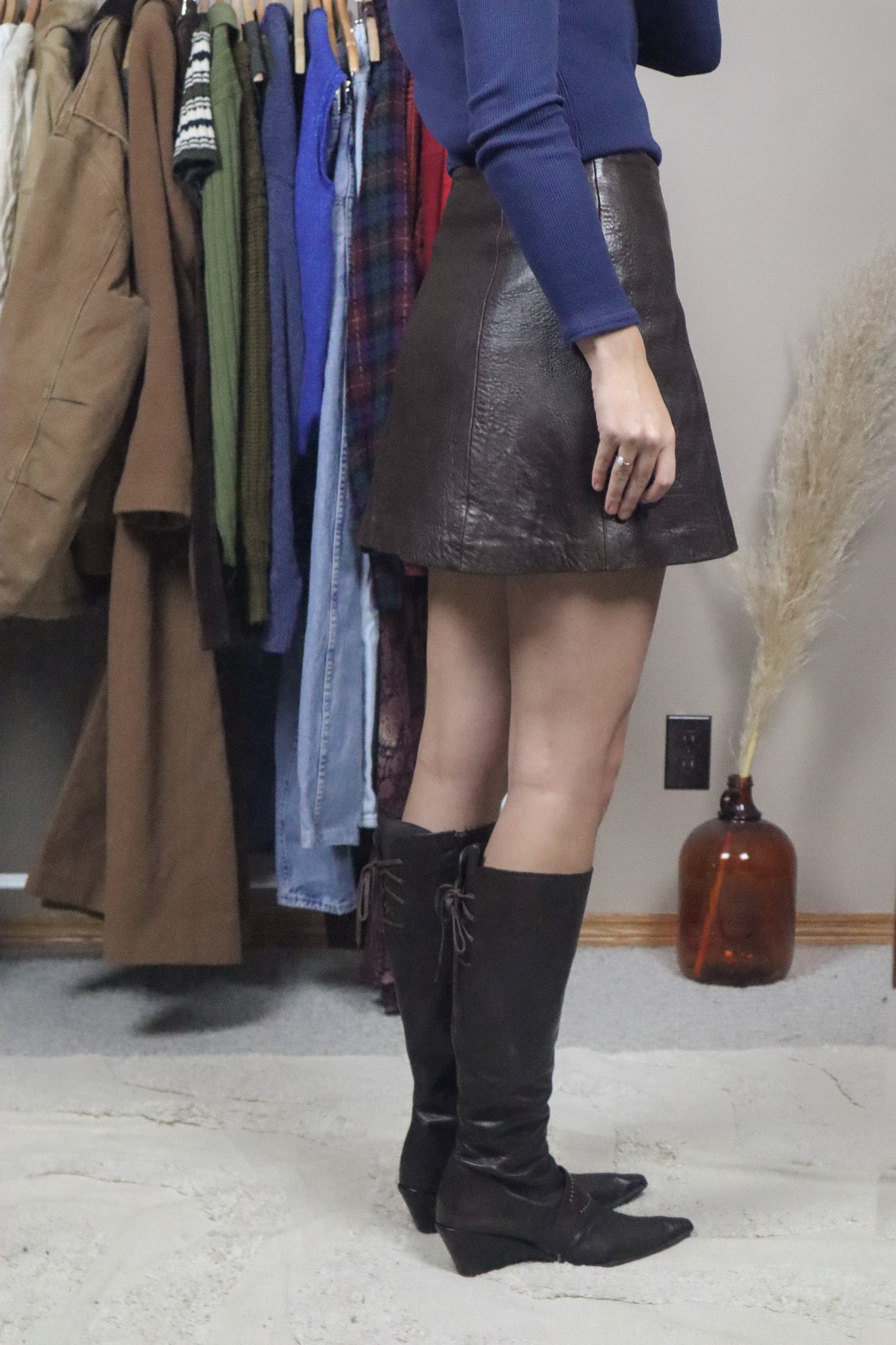 Made in USA x Vintage x Leather Mini Zipper Mini Skirt (2/4)