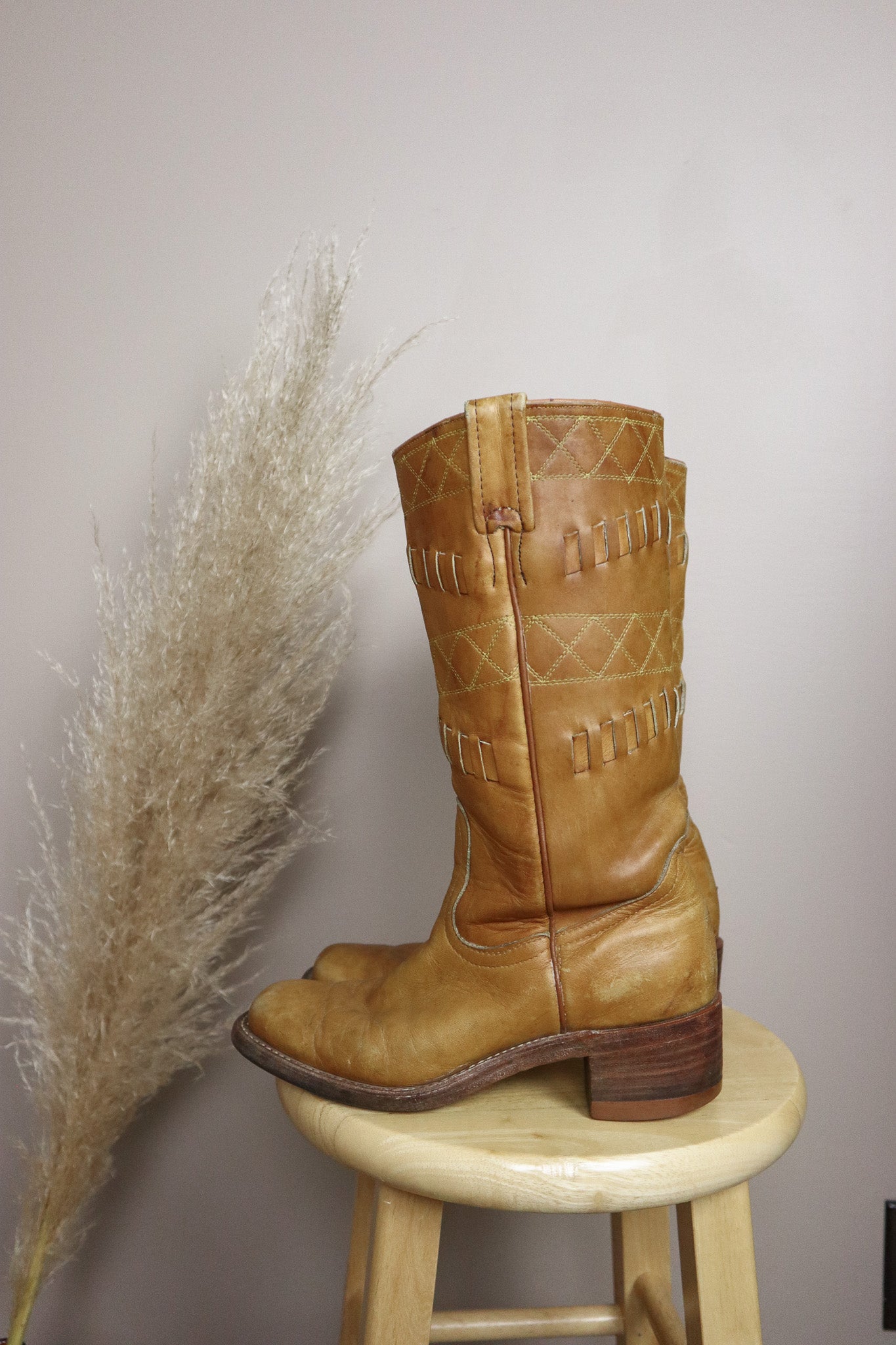 Made in Canada x Vintage x Leather Campus Boots (7.5)