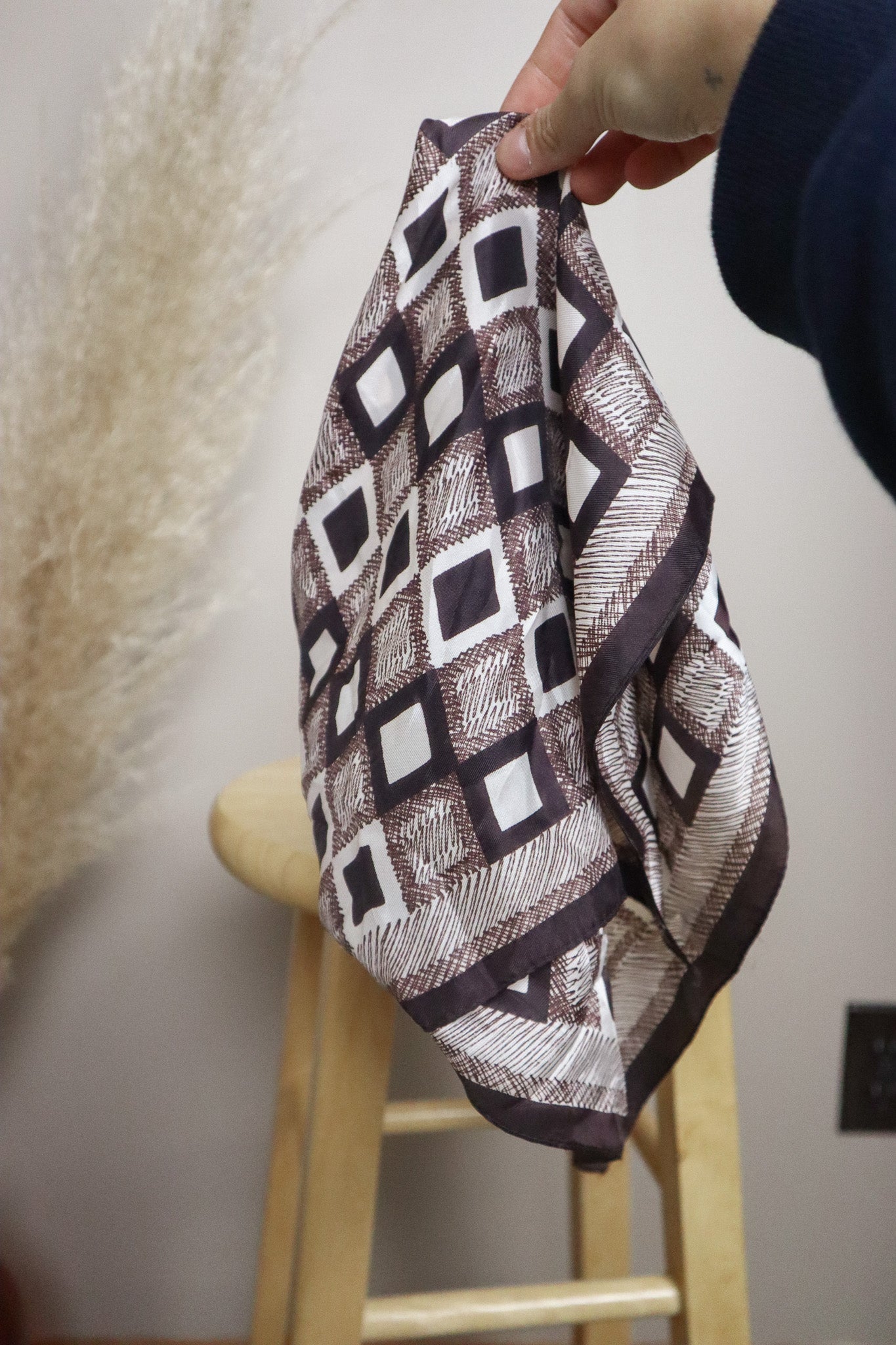 Vintage x Pattered Scarf