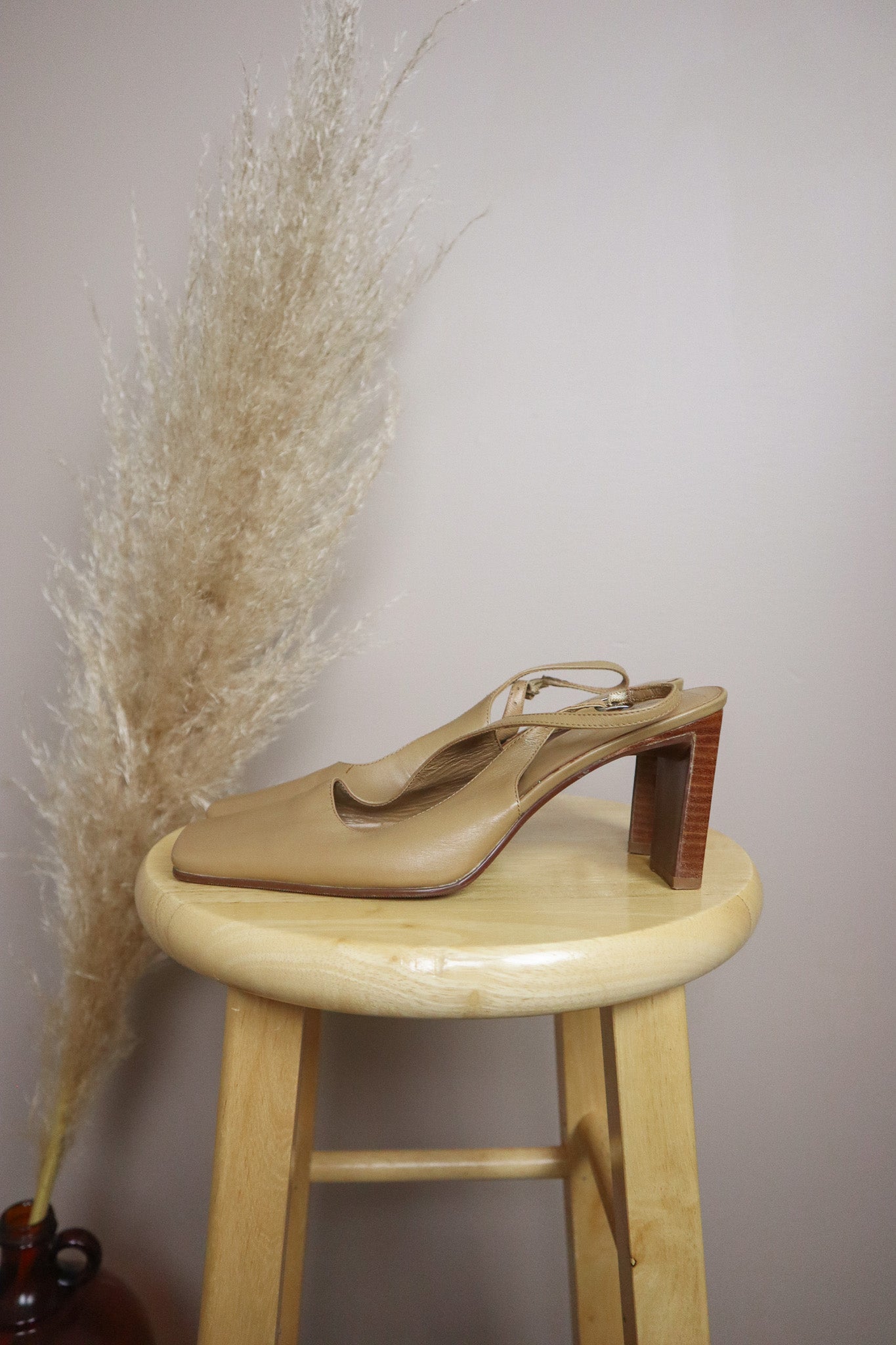 Vintage x Leather Heels (6)