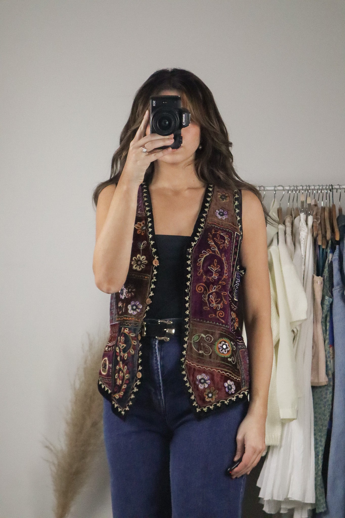 Vintage x Velvet Embroidered Vest (S)