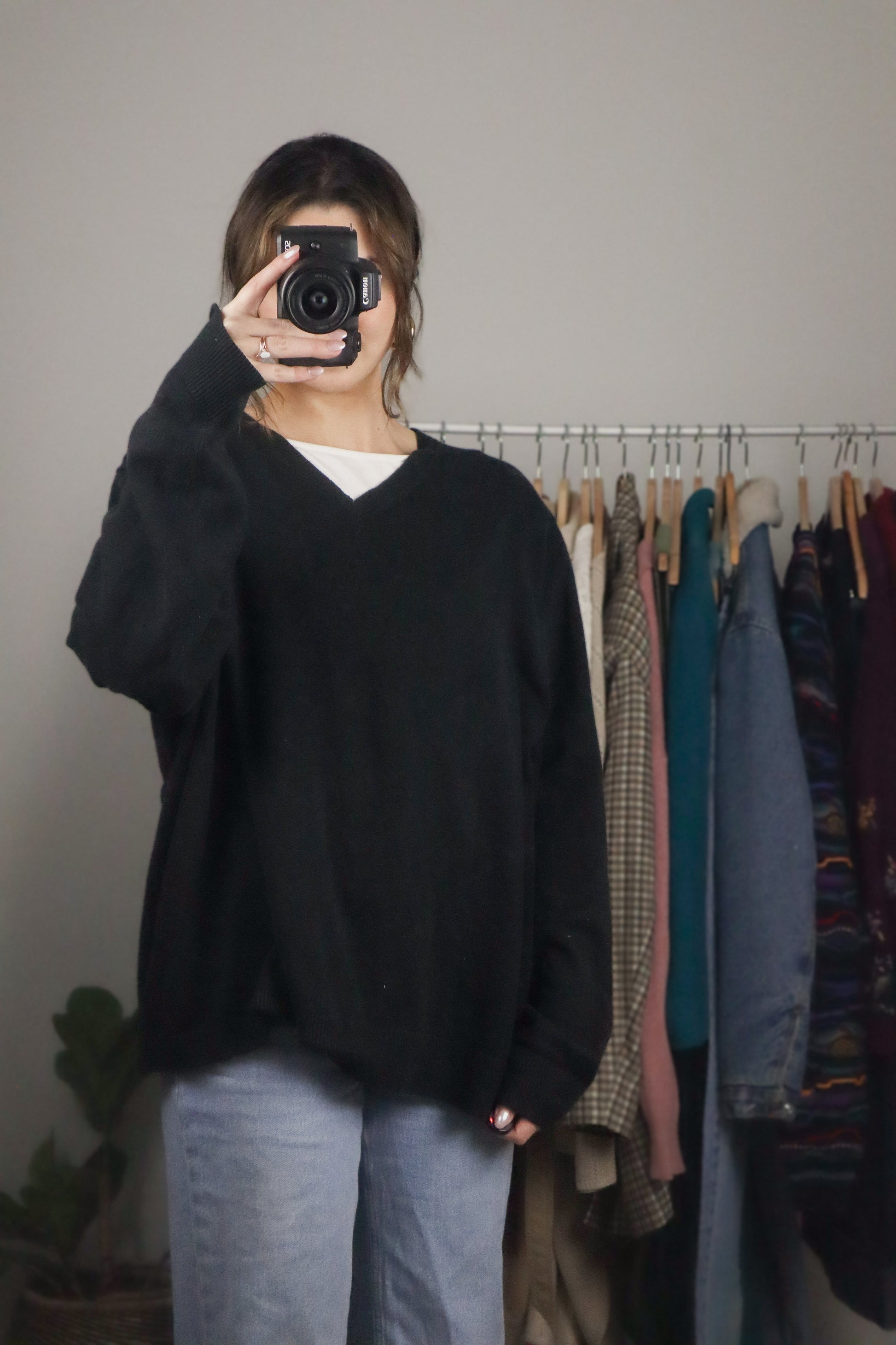 Vintage x V-Neck Sweater (L/XL)