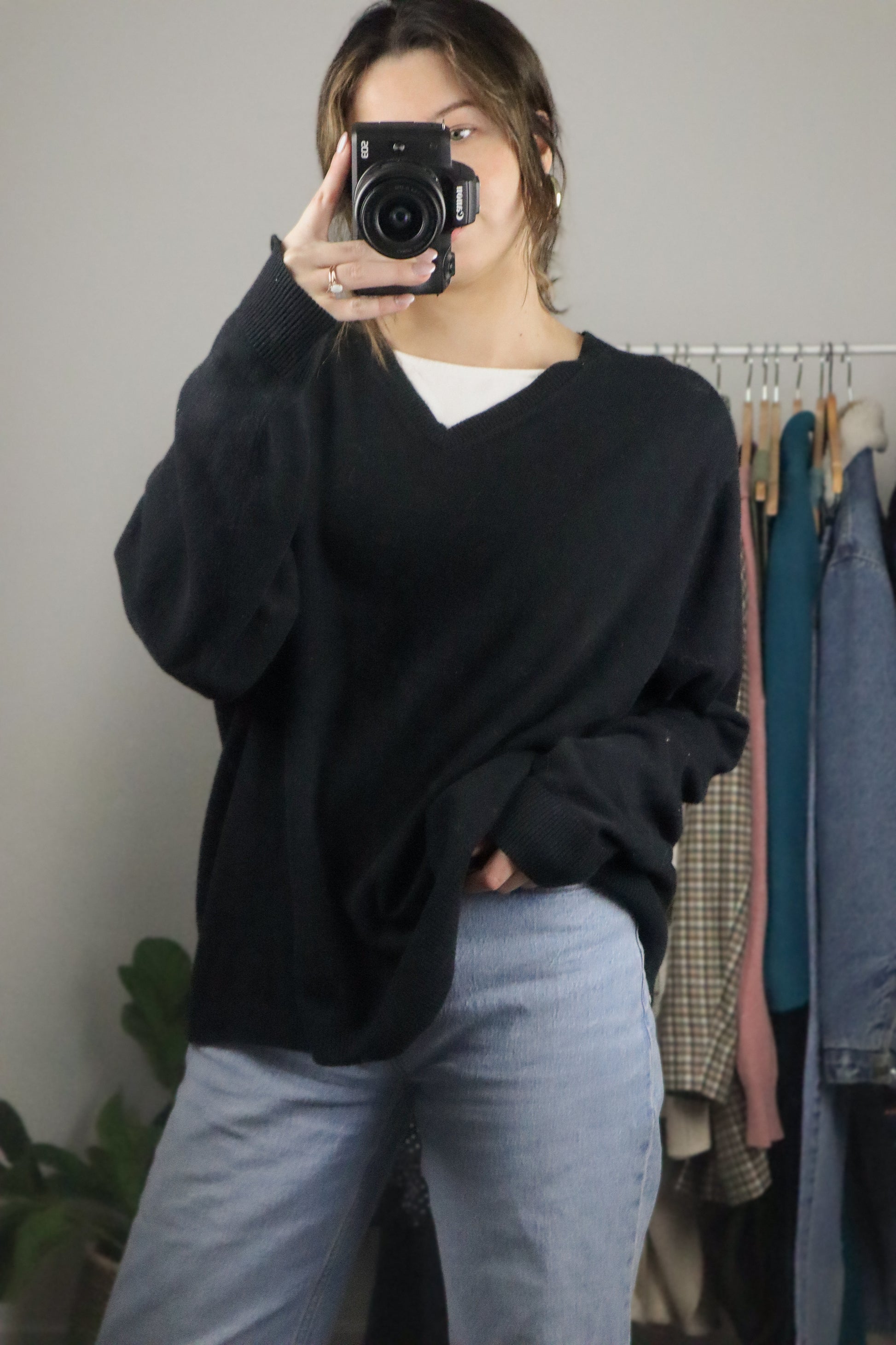 Vintage x V-Neck Sweater (L/XL)