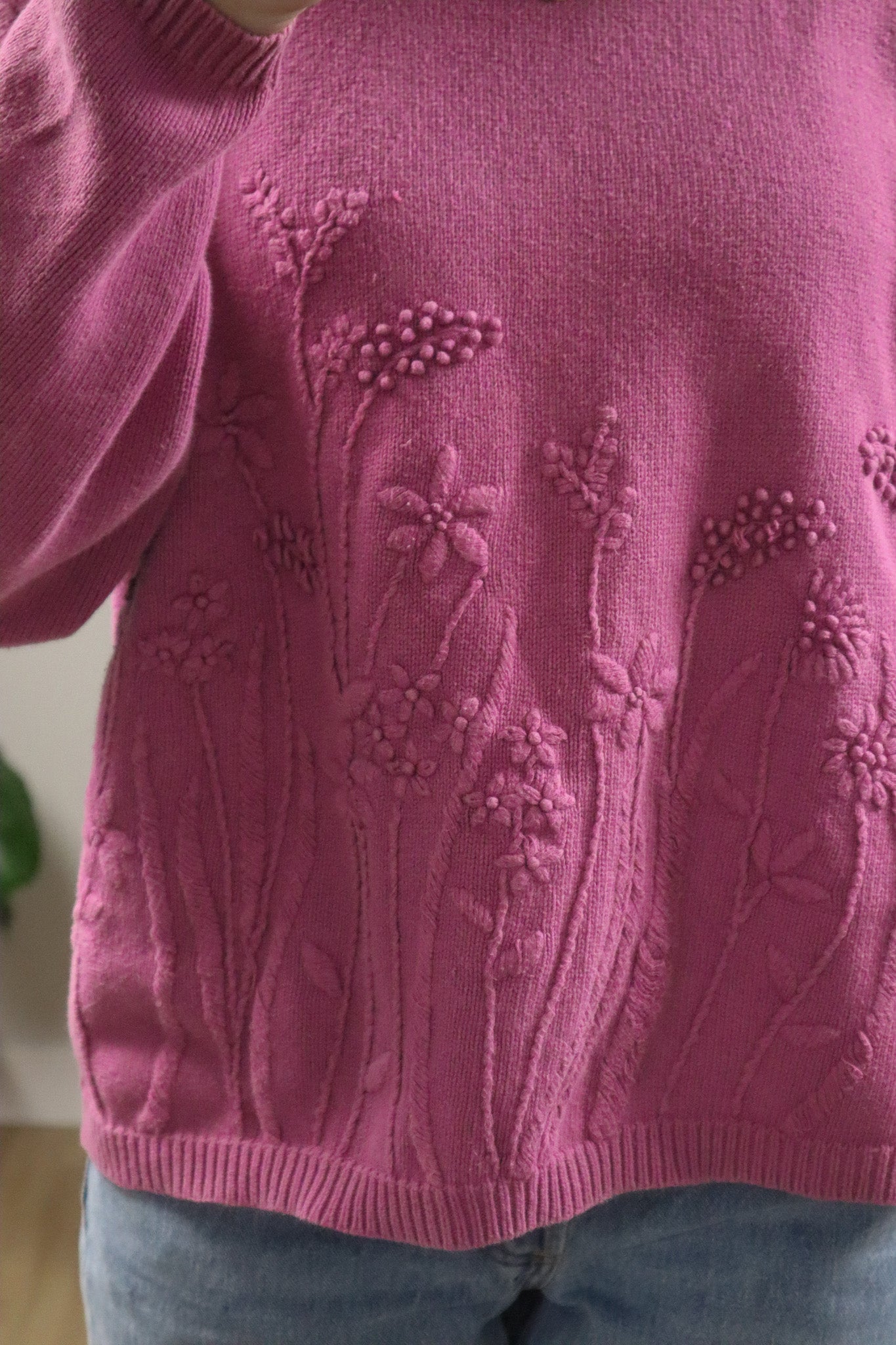 Vintage x Cotton Embroidered Sweater (L/XL)