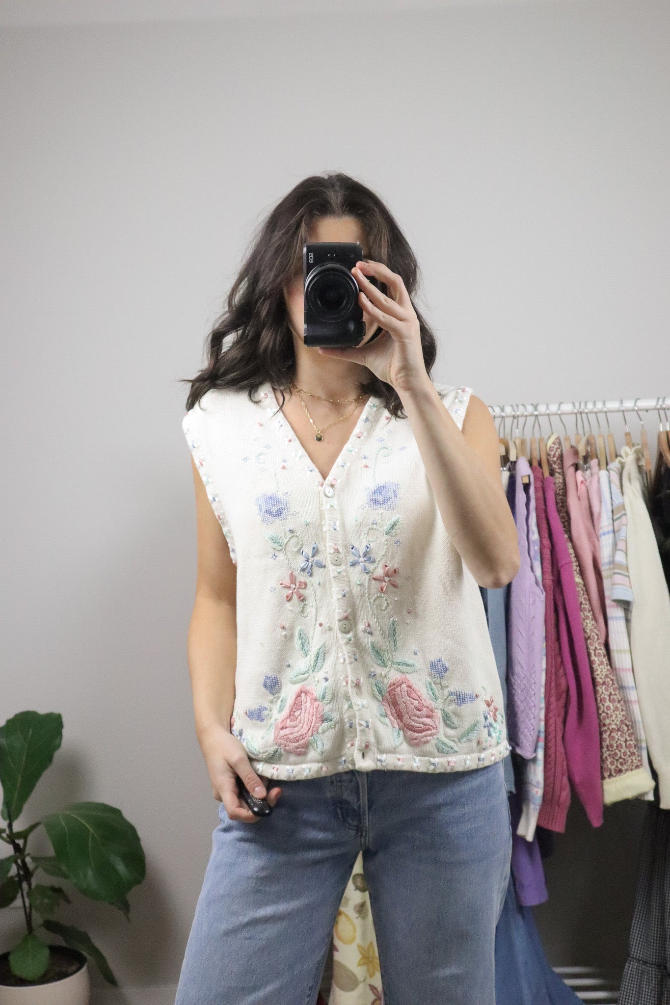 Vintage x Beaded/Cross-stitch/Embroidered Vest (M/L)