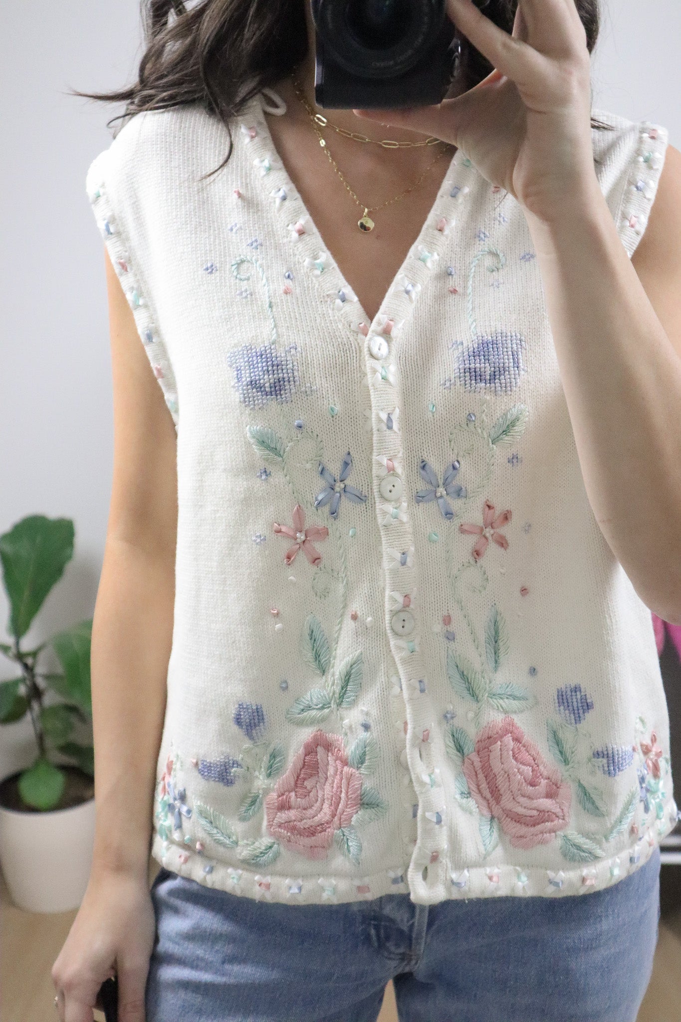 Vintage x Beaded/Cross-stitch/Embroidered Vest (M/L)