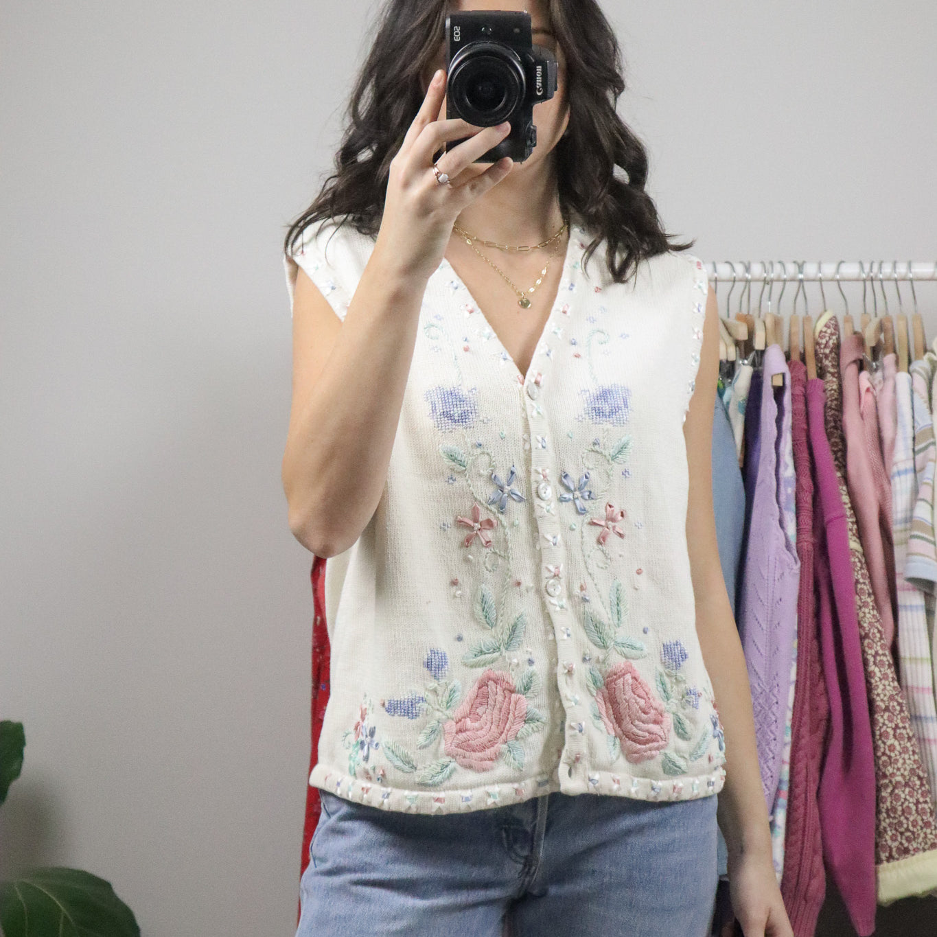 Vintage x Beaded/Cross-stitch/Embroidered Vest (M/L)