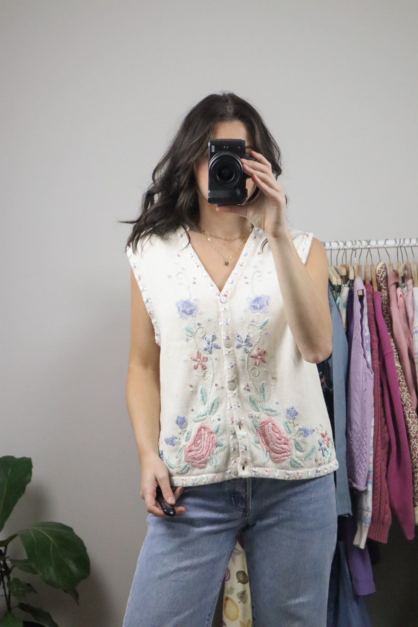 Vintage x Beaded/Cross-stitch/Embroidered Vest (M/L)