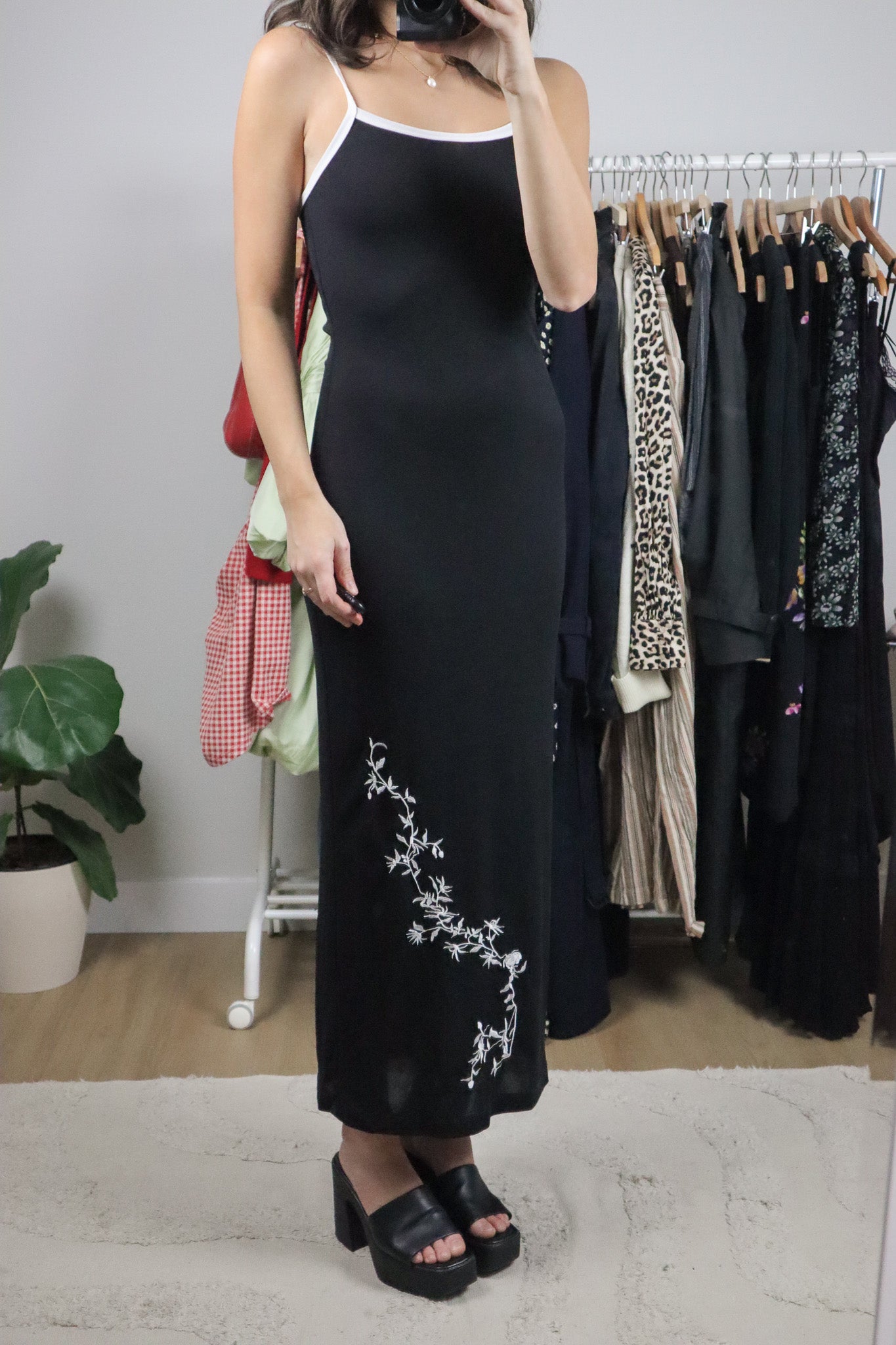 Made in Canada x Vintage x Contrast Floral Mesh Maxi Dress (XS-S)