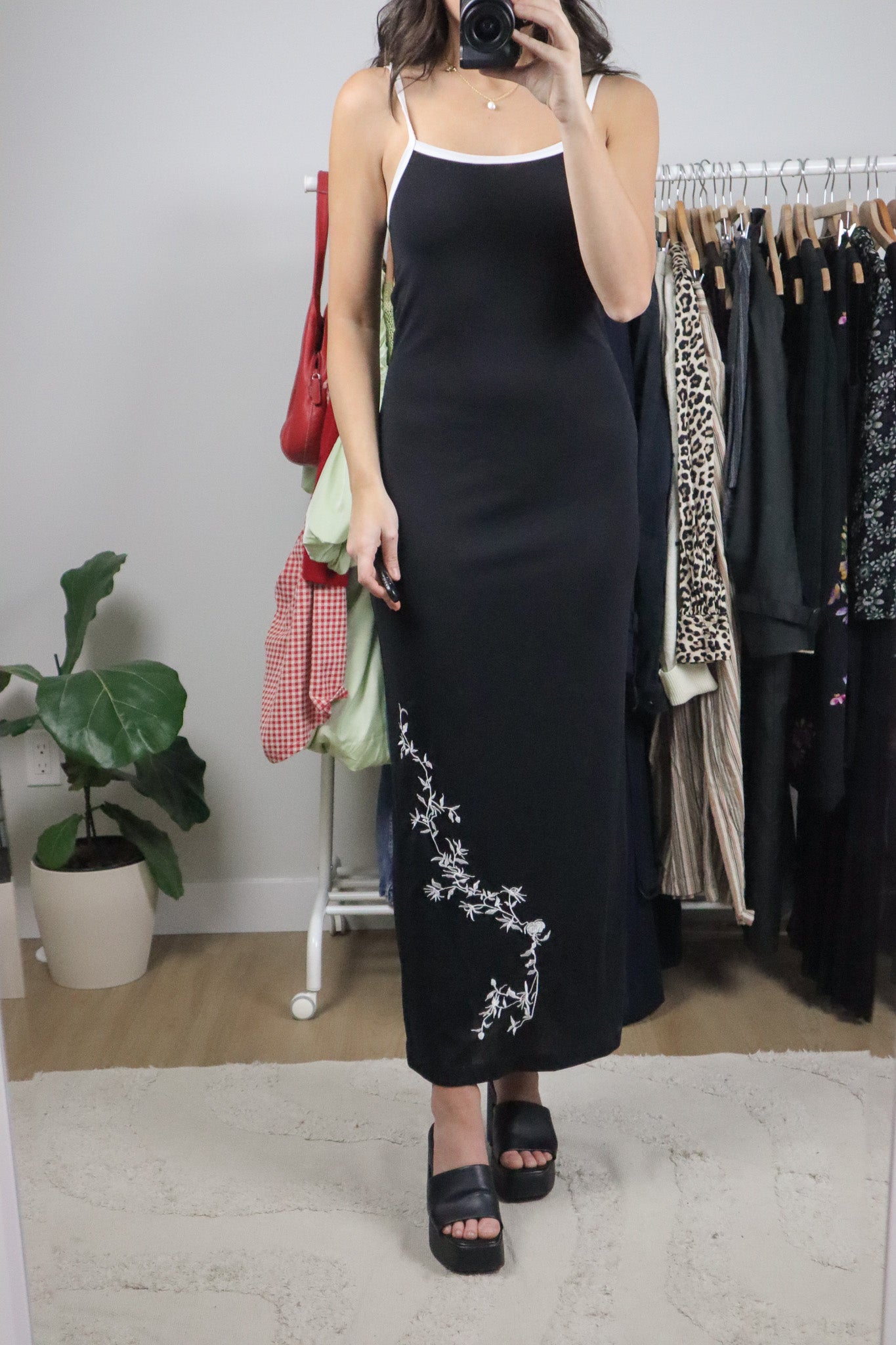 Made in Canada x Vintage x Contrast Floral Mesh Maxi Dress (XS-S)
