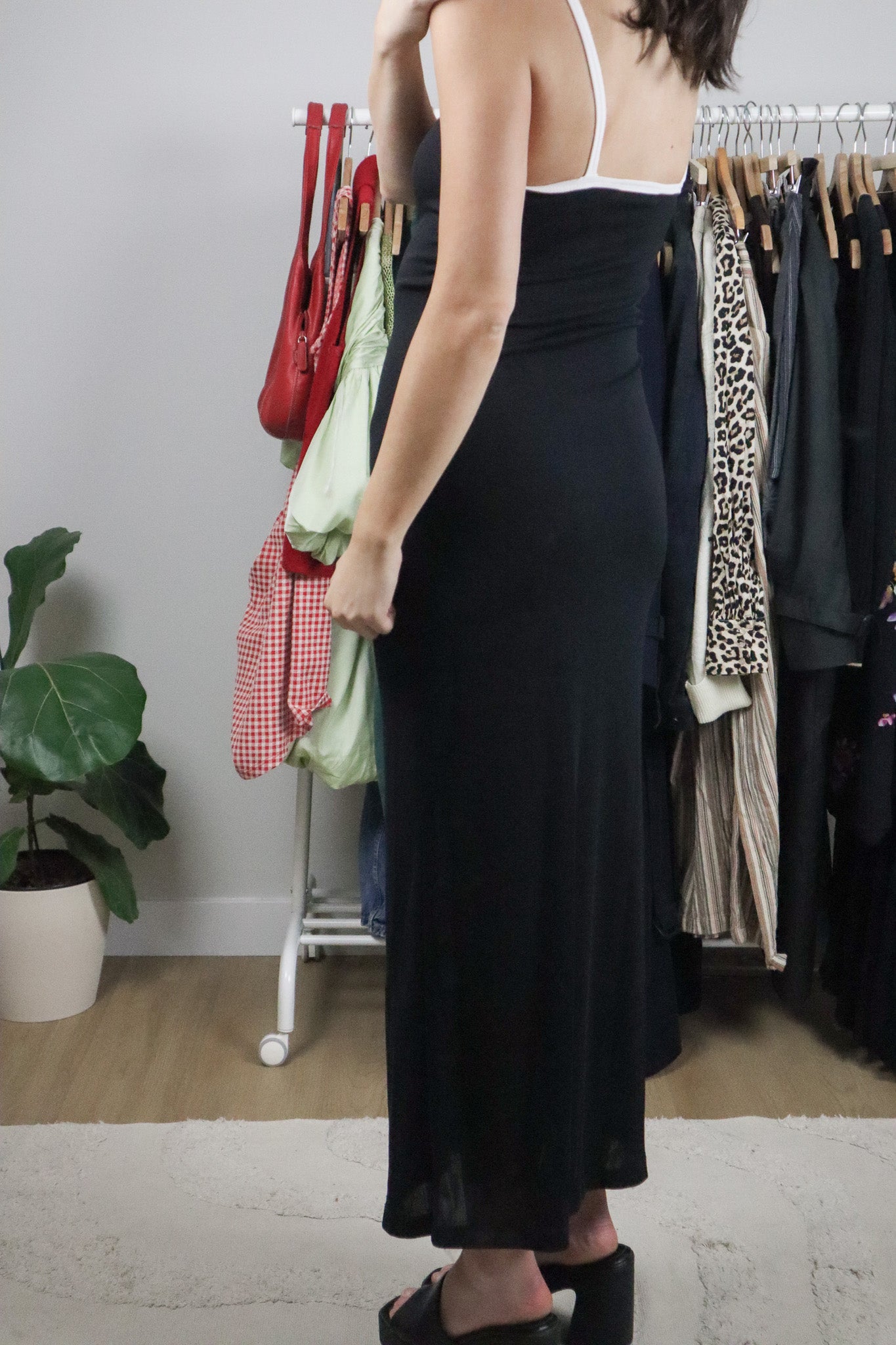 Made in Canada x Vintage x Contrast Floral Mesh Maxi Dress (XS-S)