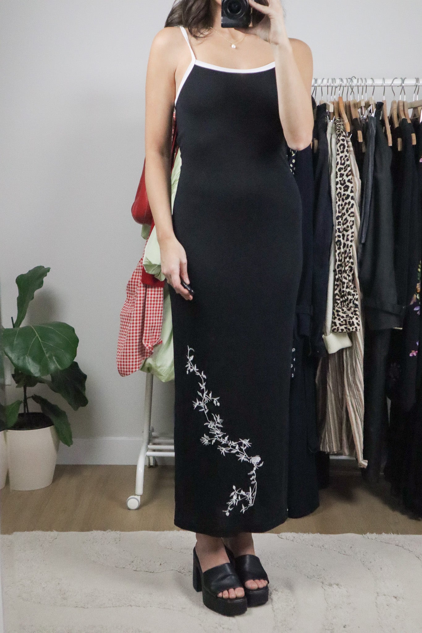 Made in Canada x Vintage x Contrast Floral Mesh Maxi Dress (XS-S)