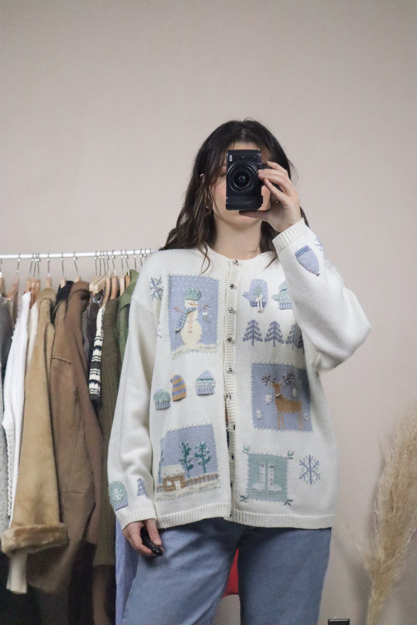 Vintage x Embroidered/Beaded Christmas Graphic Cardigan (M)