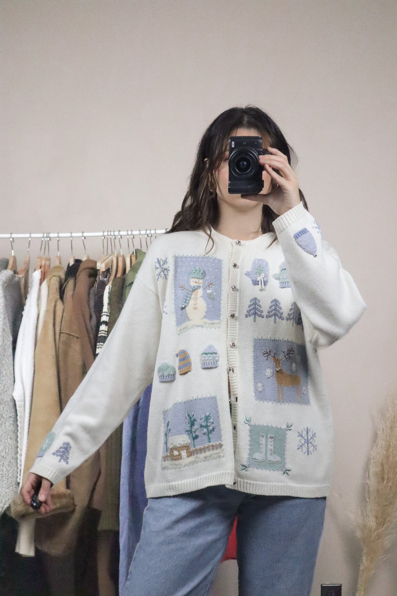 Vintage x Embroidered/Beaded Christmas Graphic Cardigan (M)