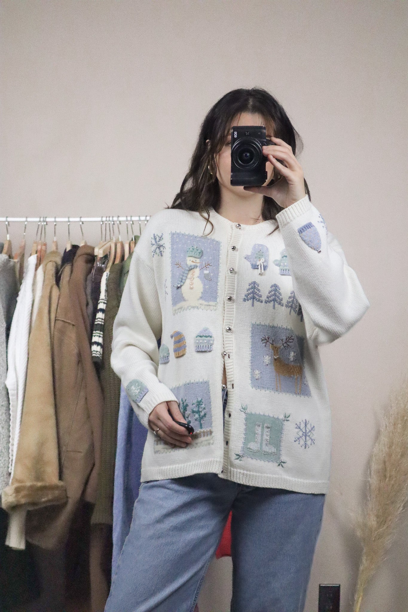 Vintage x Embroidered/Beaded Christmas Graphic Cardigan (M)