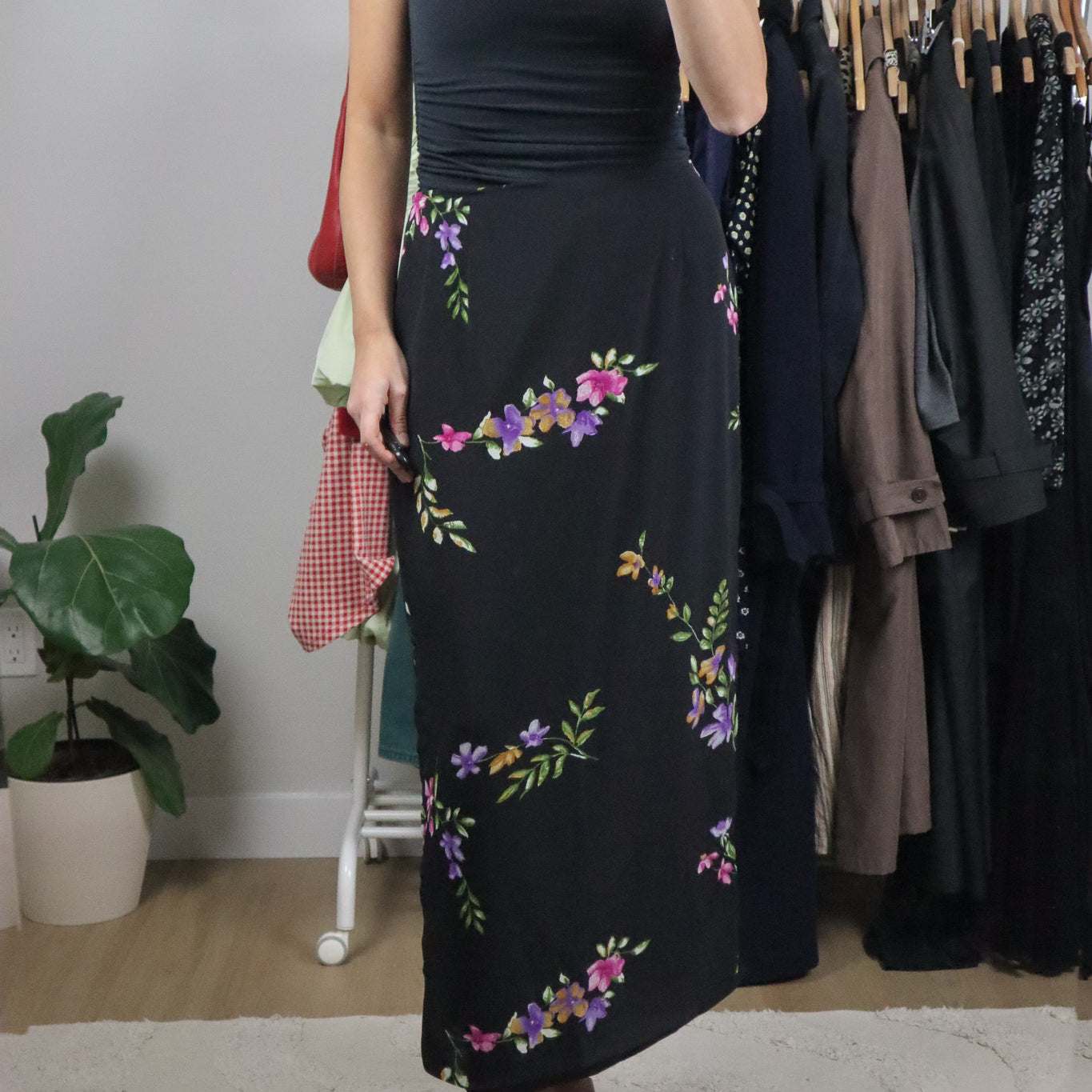 Made in Canada x Vintage x Floral Maxi Skirt (10)