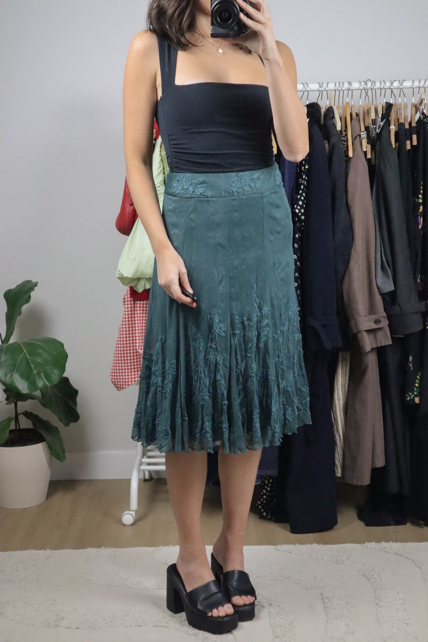 Vintage x Lace Midi Skirt (12)