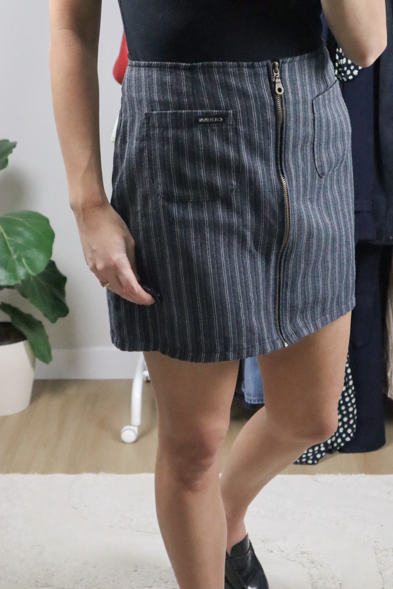 Made in Canada x Vintage x Guess Pinstrip Mini Skirt (30)