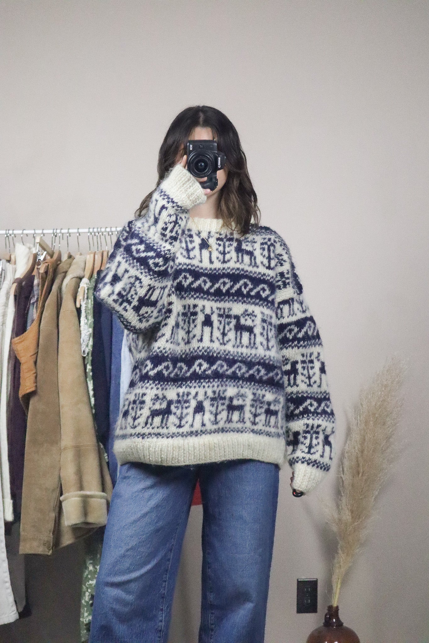 Made in Nepal x Vintage x Handknit Chunky Sweater (L/XL)