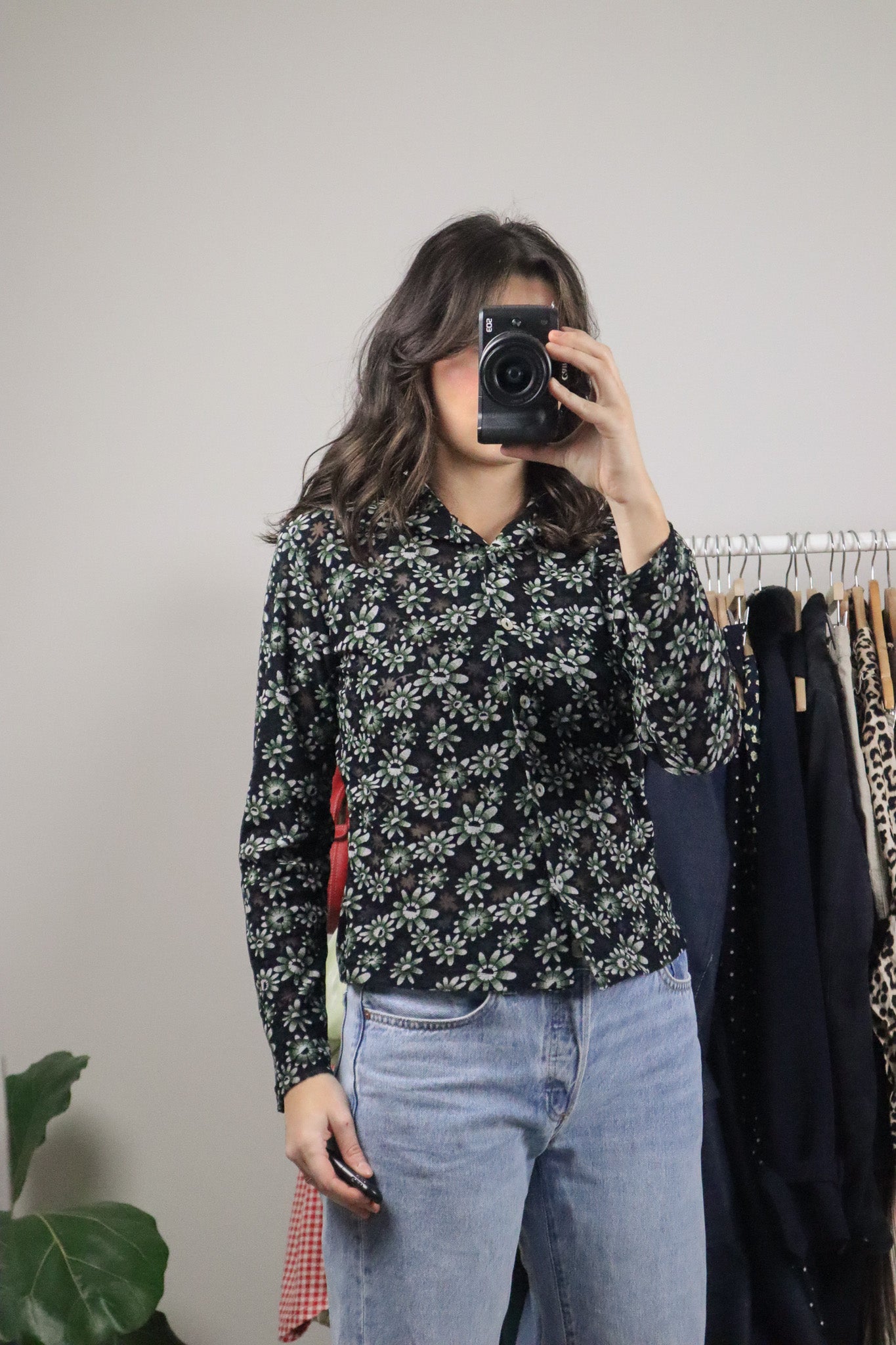 Made in Canada x Vintage x Mesh Flower Top (S)