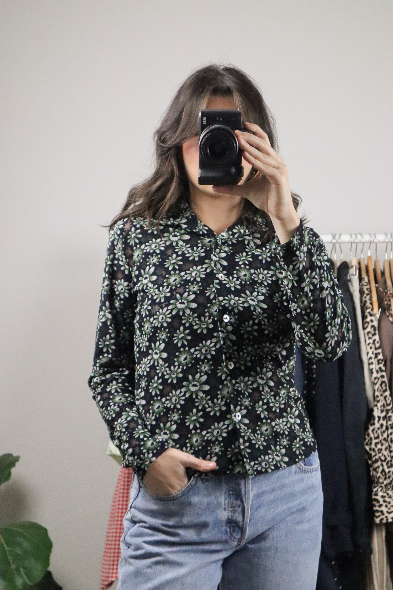 Made in Canada x Vintage x Mesh Flower Top (S)