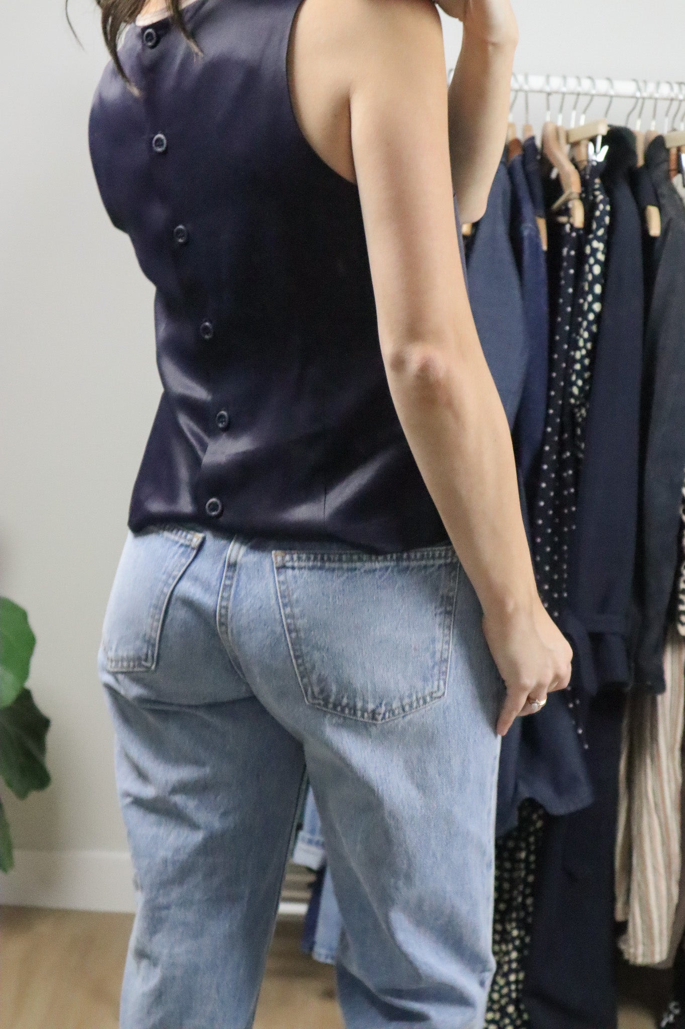 Made in Canada x Vintage x Satin Vest/Top (M)