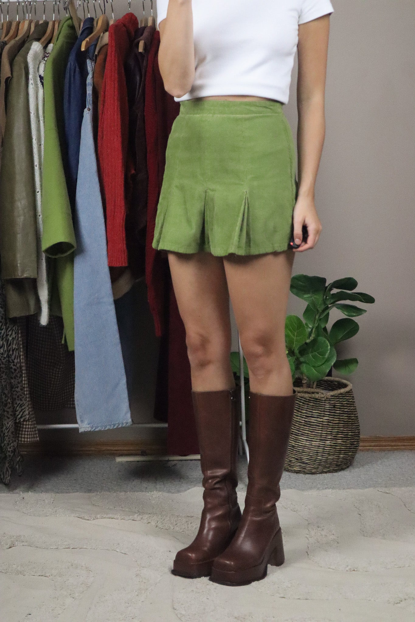 Modern x Corduroy Mini Skirt (XS)